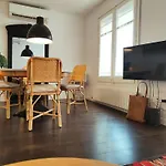 F3- Spacious 2 Bedroom. Sarria - Hospital Clinic Apartamento