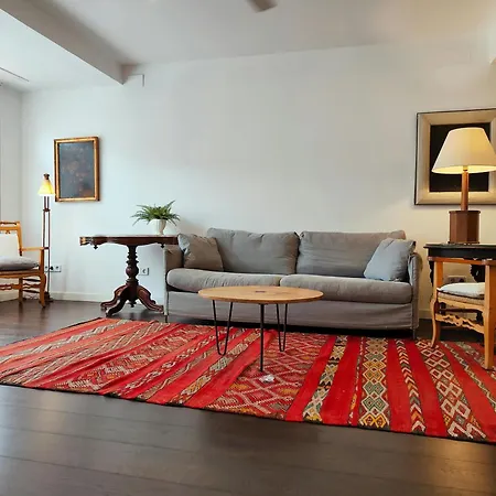 Apartamento F3- Spacious 2 Bedroom. Sarria - Hospital Clinic