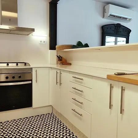 Apartamento F3- Spacious 2 Bedroom. Sarria - Hospital Clinic Barcelona