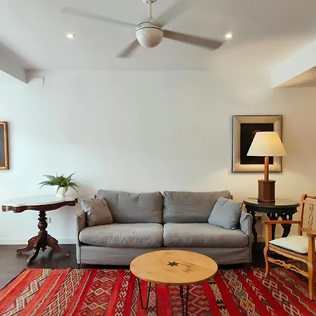 Apartmán F3- Spacious 2 Bedroom. Sarria - Hospital Clinic